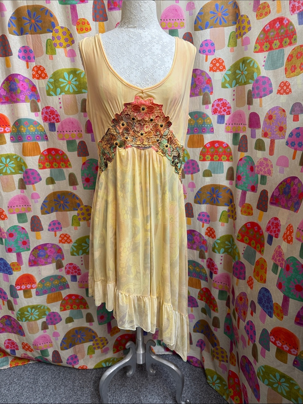 One World Asymmetrical Floral Sleeveless Dress. Medium